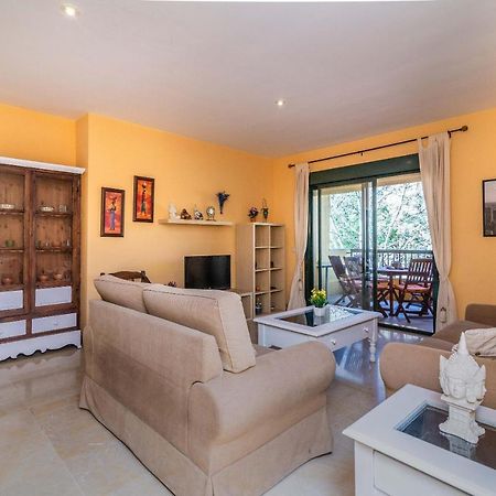 Spacious Apartment In มาร์เบยา ภายนอก รูปภาพ