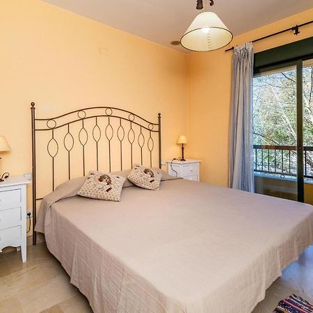 Spacious Apartment In มาร์เบยา ภายนอก รูปภาพ