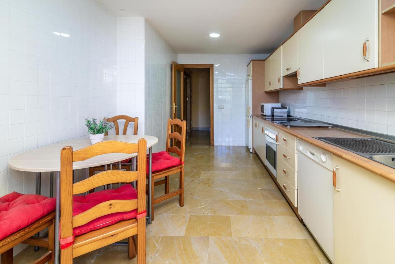 Spacious Apartment In มาร์เบยา ภายนอก รูปภาพ