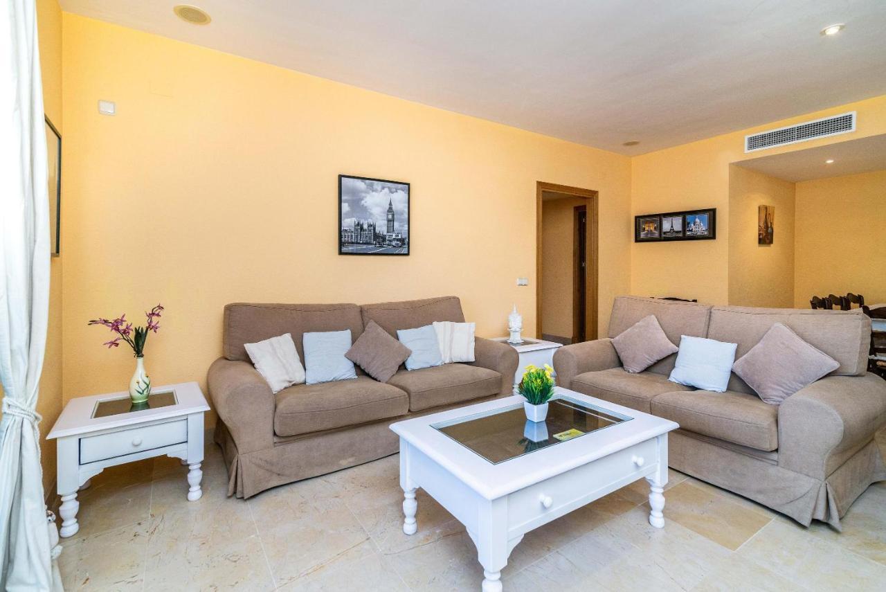 Spacious Apartment In มาร์เบยา ภายนอก รูปภาพ