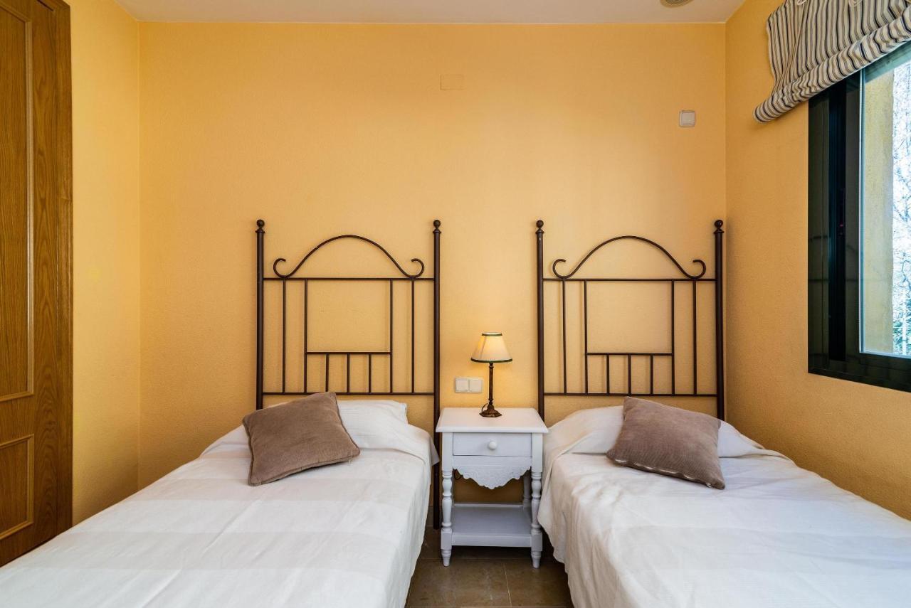 Spacious Apartment In มาร์เบยา ภายนอก รูปภาพ